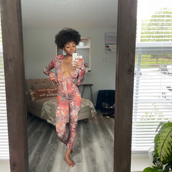 Multicolored Multicultural Long Sleeved Full Bodysuit Jumpsuit - Picture 10 of 10